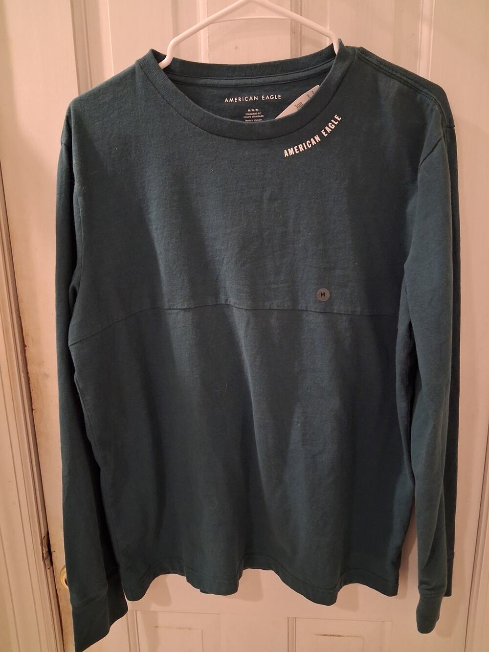 American Eagle men's long-sleeved tee shirt